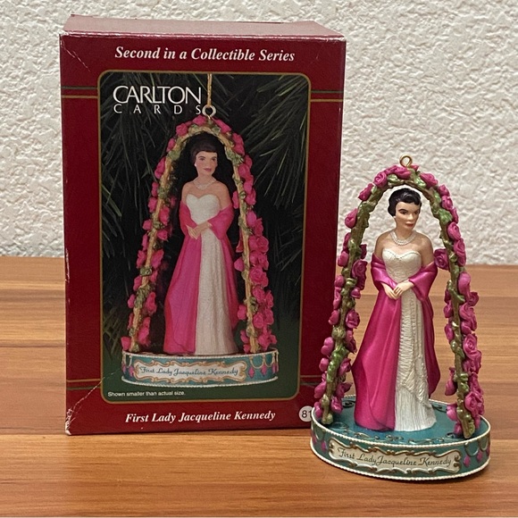 Vintage 1999 Carlton Cards First Lady Jacqueline Kennedy Christmas Tree Ornament - Picture 2 of 15